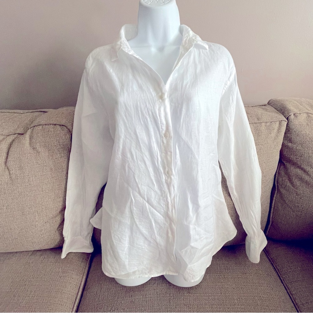 Uniqlo white linen button down shirt